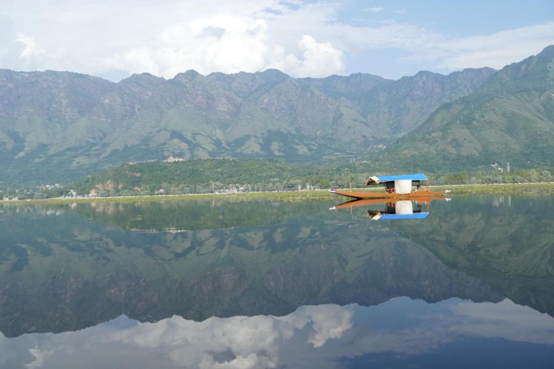 Green View Group Of Houseboats Otel Srīnagar Dış mekan fotoğraf