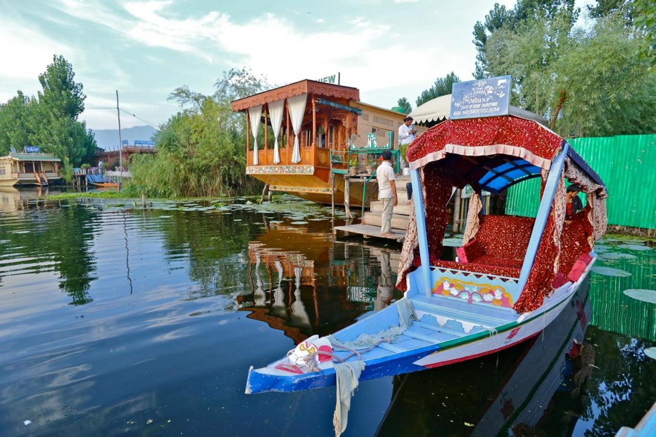 Green View Group Of Houseboats Srīnagar Oda fotoğraf