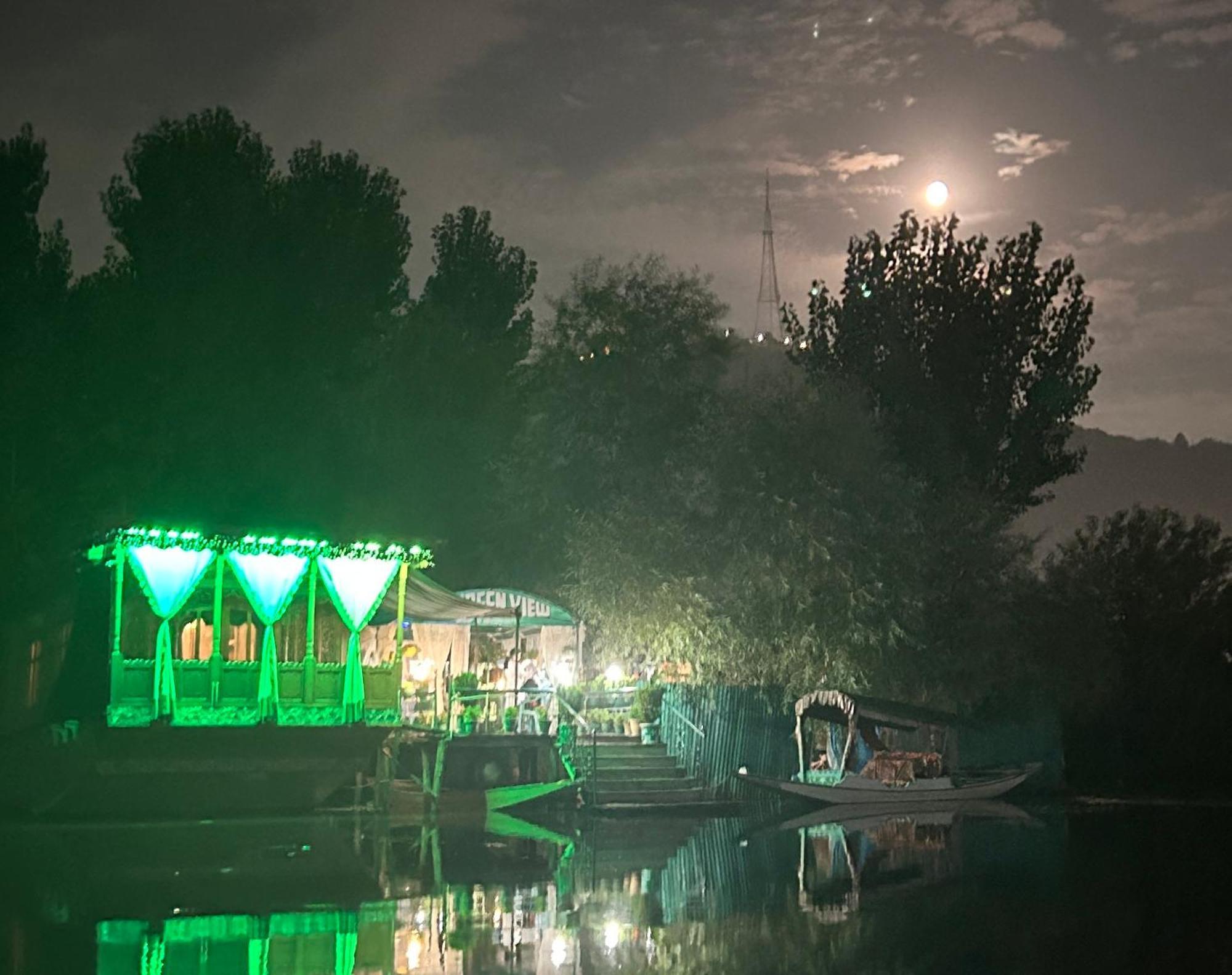 Green View Group Of Houseboats Otel Srīnagar Dış mekan fotoğraf